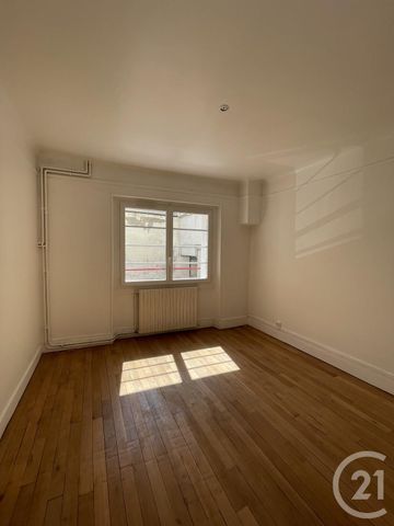 Location Appartement 2 pièces 45m² CHATEAUROUX 36000 - Photo 5