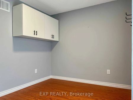 Property For Lease | E9293368 - Photo 2