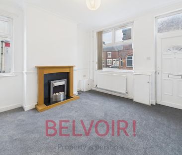 2 bedroom end of terrace house to rent - Photo 4