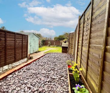 2 bedroom semi-detached house to rent - Photo 3
