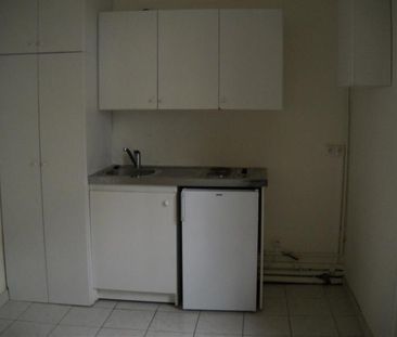 Location Appartement 1 pièce 29m² NANTES 44000 - Photo 2