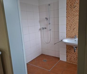 Betreutes Wohnen für SENIORINNEN UND SENIOREN// renovierte 2 -Raum ... - Foto 1