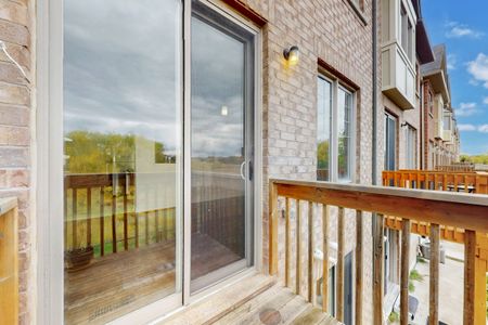 For Lease - 74 Davenfield Circle, Brampton, Ontario - Photo 4