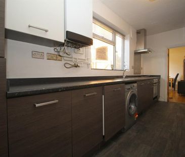 3 bedroom terraced house to rent - Photo 6