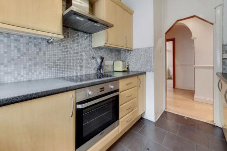 2 bedroom apartment to rent - Photo 5