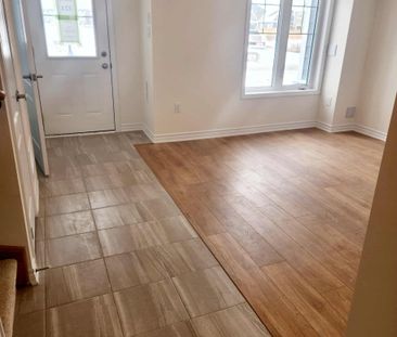 For Lease - 71 Shelburne Avenue, Wasaga Beach, Ontario - Photo 5