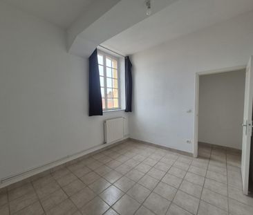 Location Appartement 2 pièces 61m² ST OMER 62500 - Photo 4