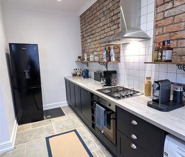 2 bedroom end of terrace house to rent - Photo 6