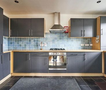 Apt9, Priory Manor, Holywood, BT18 0LD - Photo 1