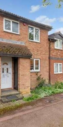 Emerson Valley - Fully Refurbished Bed Home With New Decor, Flooring, Kitchen & Bathroom!, MK4 - Photo 1