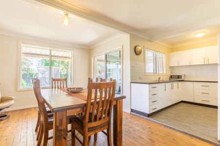 Cul-de-sac Location! - Photo 2