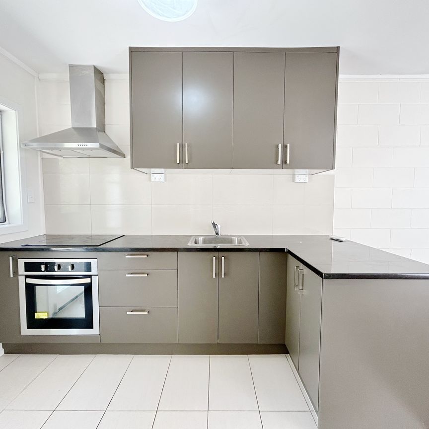 Spacious two bedroom unit plus carpark - Photo 1