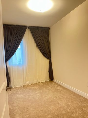 For Lease - 251 Tennant Circle, Vaughan, Ontario - Photo 4