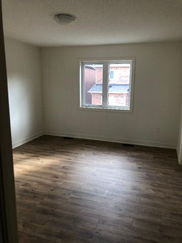 For Lease - 18 Ladysmith Street, Brampton, Ontario - Photo 2