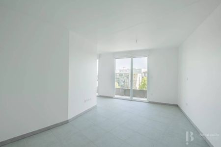 Rental Apartment Bordeaux Saint-Jean - Photo 4