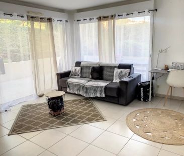 A LOUER : F2 avec 40 M² de terrasse - Photo 4