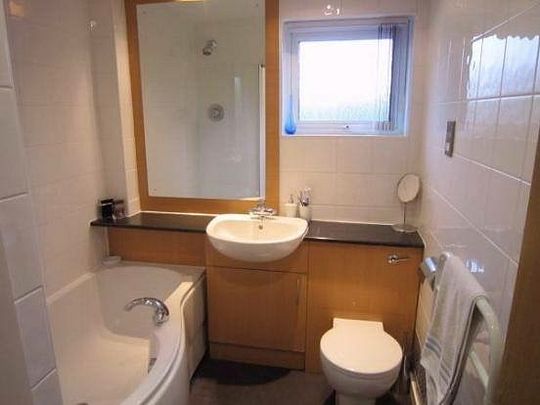 3 Bed Flat, St Wilfrids St, M15 - Photo 1