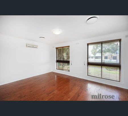 35 Stenson Road, Kealba, Vic 3021 - Photo 3