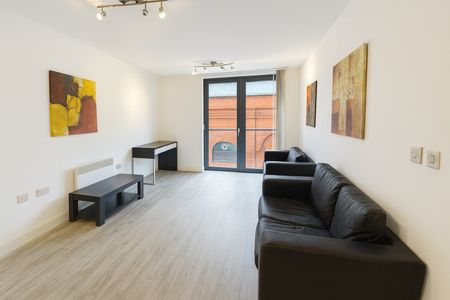 Room in a Shared Flat, Southside, B5 - Photo 2