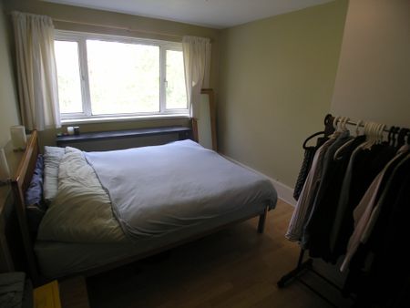 Elm Court, Lakeside - Photo 2