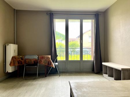 Appartement T1 - rue Amiral de Coligny à ROANNE - 25.60 m² - Photo 3