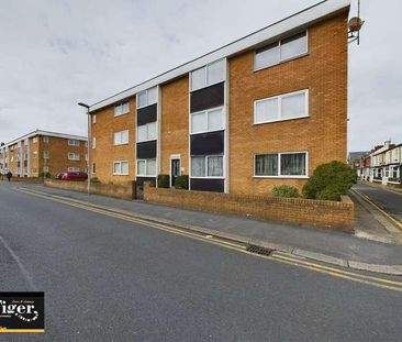 Rawcliffe Street, Blackpool, FY4 - Photo 2