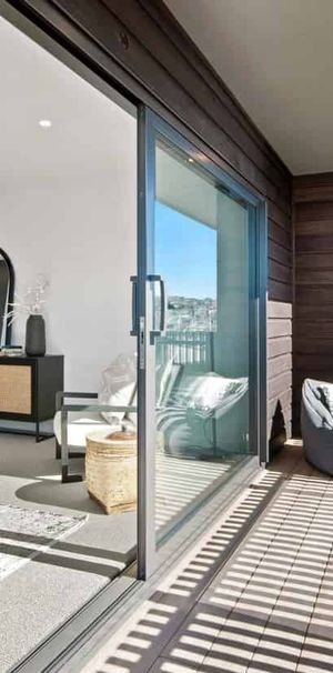 Modern Coastal Living in the Heart of Milford - 2/1 Omana Road, Milford - Photo 1