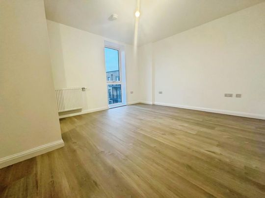 2 bedroom flat to rent - Photo 1