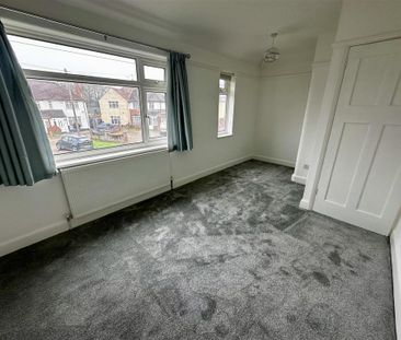 2 bedroom semi-detached house to rent - Photo 4