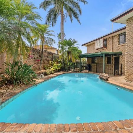 AVAILABLE FOR CHRISTMAS - Photo 4