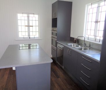 9 Fraire Street, Hermit Park QLD 4812 - House For Rent | Domain - Photo 3