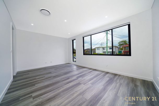 Comfortable Family Living - Photo 1