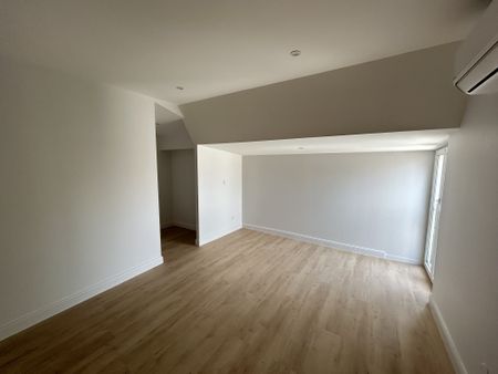 Location Appartement 5 pièces 126m² LE PASSAGE 47520 - Photo 2