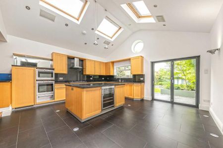 4 bedroom house to rent - Photo 5