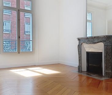 Tout savoir sur cet appartement dans le quartier Legendre-Lévis, à ... - Photo 2