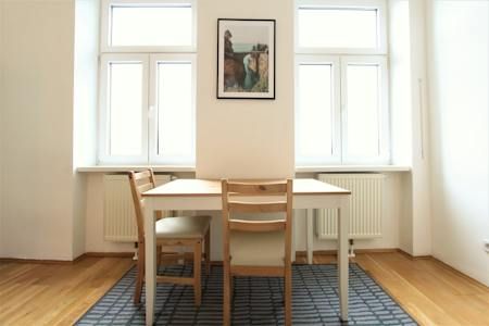 Apartment for rent for €990 in Vienna - Photo 1