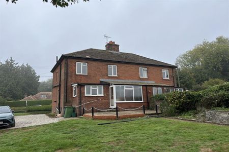 3 bedroom cottage to rent - Photo 4