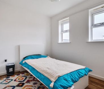 2 bedroom apartment to rent - Photo 6