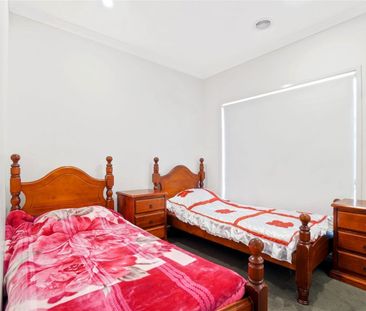 Boasting 5 Bedroom Home - Photo 4