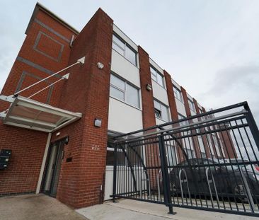 1 bedroom flat to rent - Photo 6