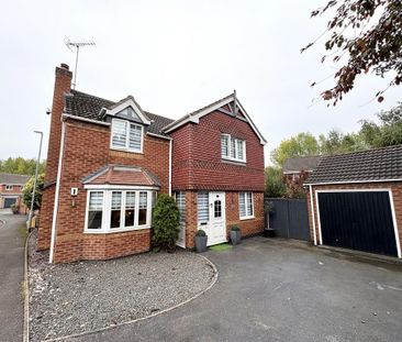 4 bedroom detached house to rent - Photo 2