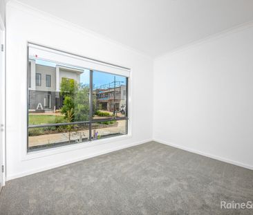 Brand New Large Modern Townhouse! - Photo 3