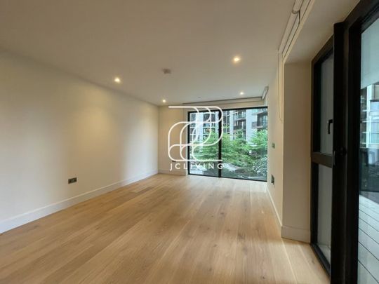 Westmont Apartments, Fountain Park Way, White City Living, London W12 - Photo 1
