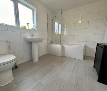6 bedroom terraced house to rent - Photo 3