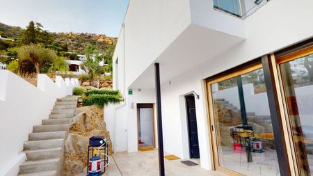 6 room luxury Terraced House for rent in Carrer Pere Rahola I Molinas 29B, Roses, Catalonia - Photo 3