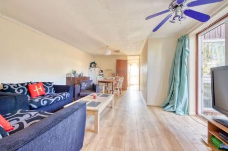 5 Bed Student Home - 52 Ulcombe Gardens, Canterbury - Photo 1