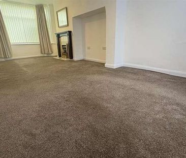 Torrington Avenue, Coventry, CV4 - Photo 3