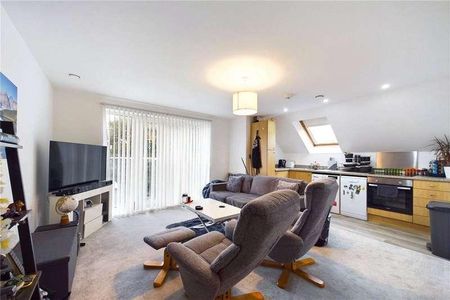 Mayfield House, Craven Road, Newbury, Berkshire, RG14 - Photo 2