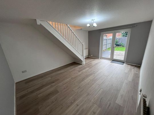 2 bedroom end of terrace house to rent - Photo 1