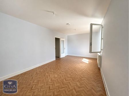 Location Appartement 4 pièces 105m² LIMOGES 87000 - Photo 3